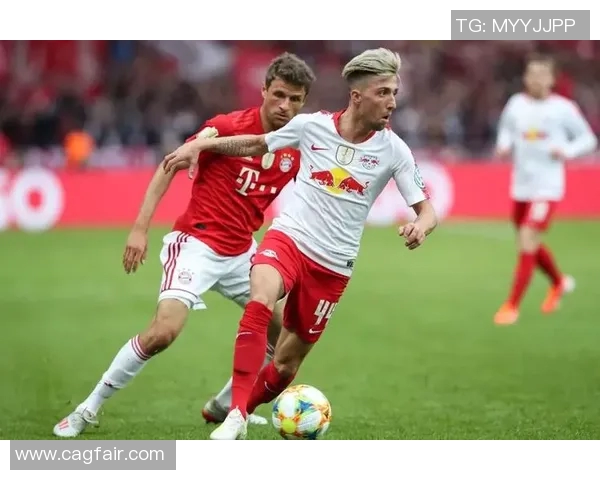 剑桥联队迎战科尔切斯队期待精彩对决与激烈竞争